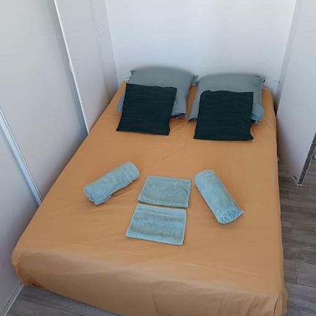 Grand Studio Avec Balcon En Bord De Mer Palavas-les-Flots Eksteriør billede
