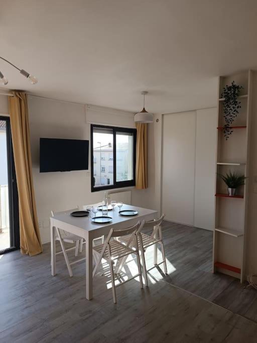 Grand Studio Avec Balcon En Bord De Mer Palavas-les-Flots Eksteriør billede